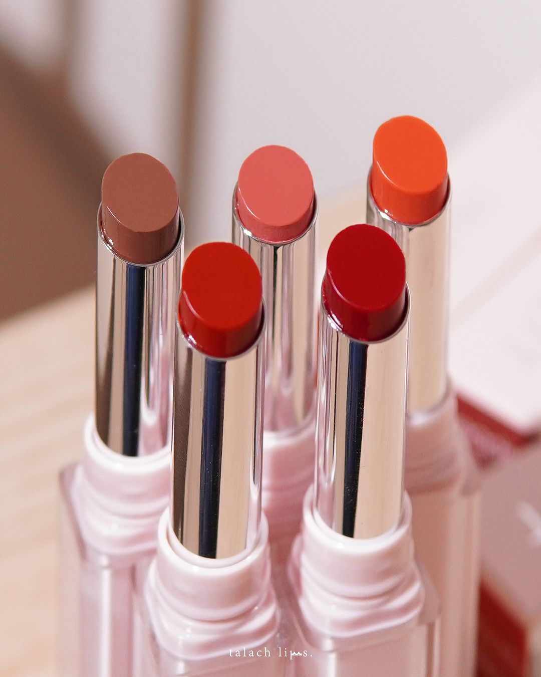 In2IT Moisture Bomb Lipstick