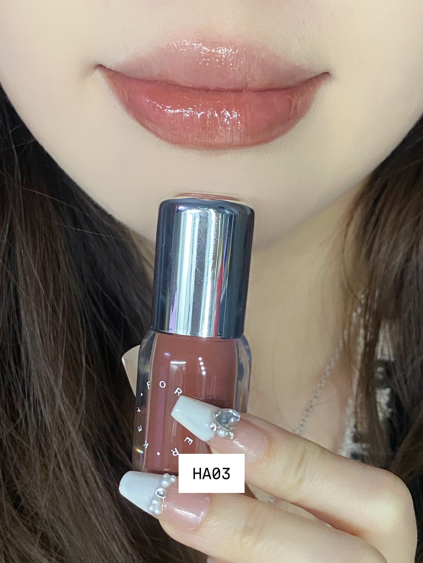 FOREVER KEY 3 In 1 Aqua Essence Lip Glaze