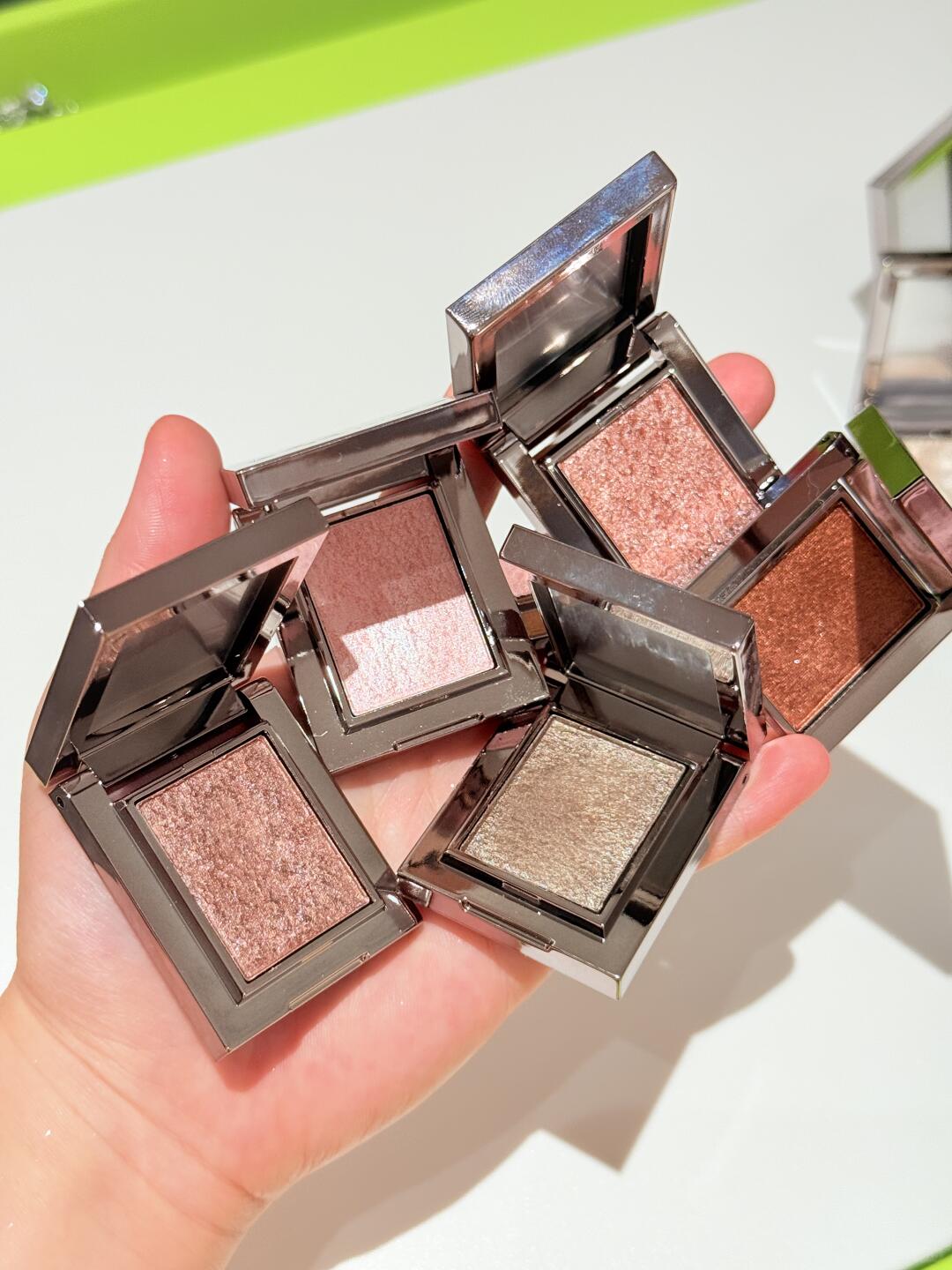Hero Range Single Shimmer Eyeshadow
