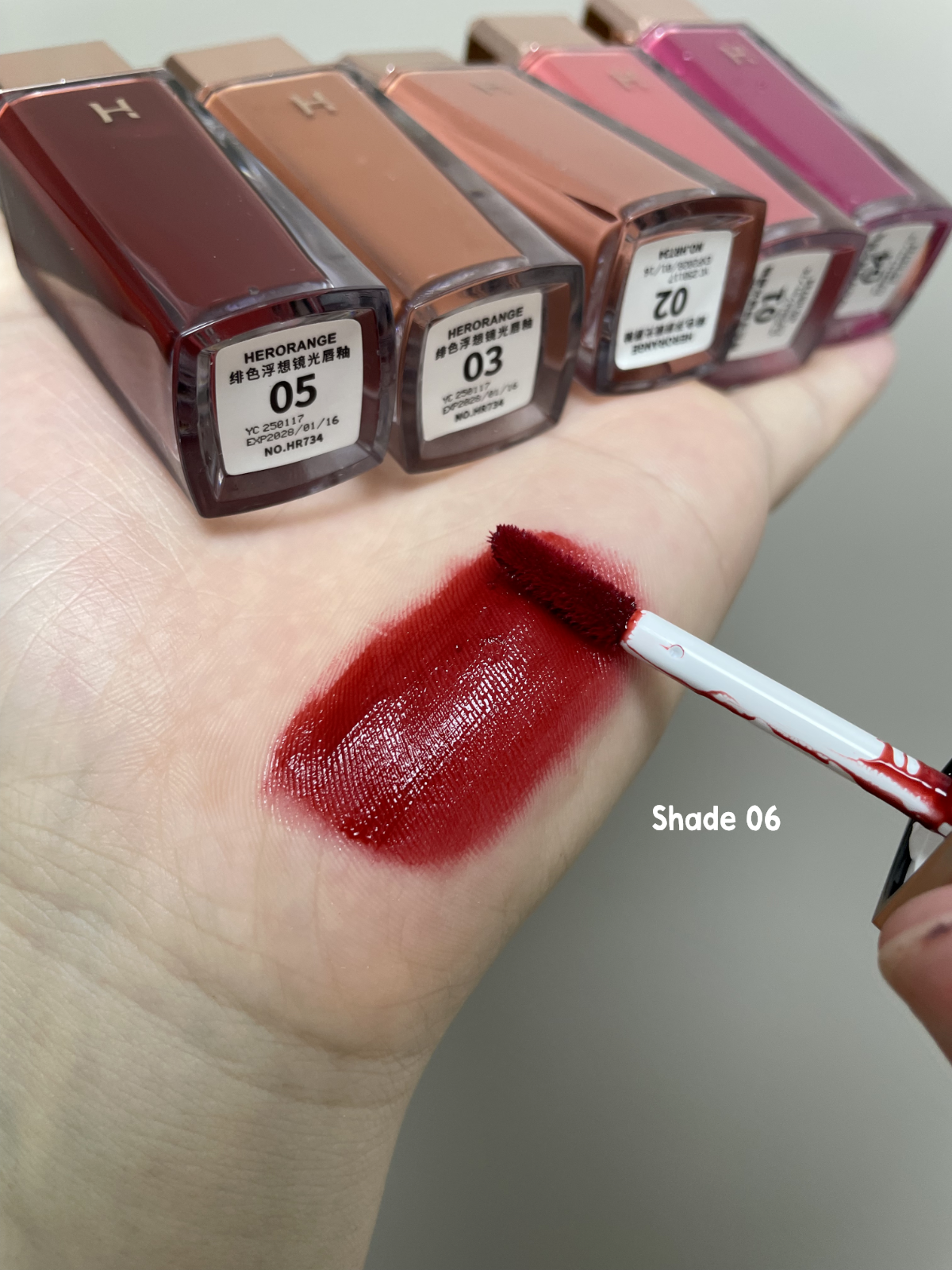 Hero Range Mirror Light Water Lip Glaze
